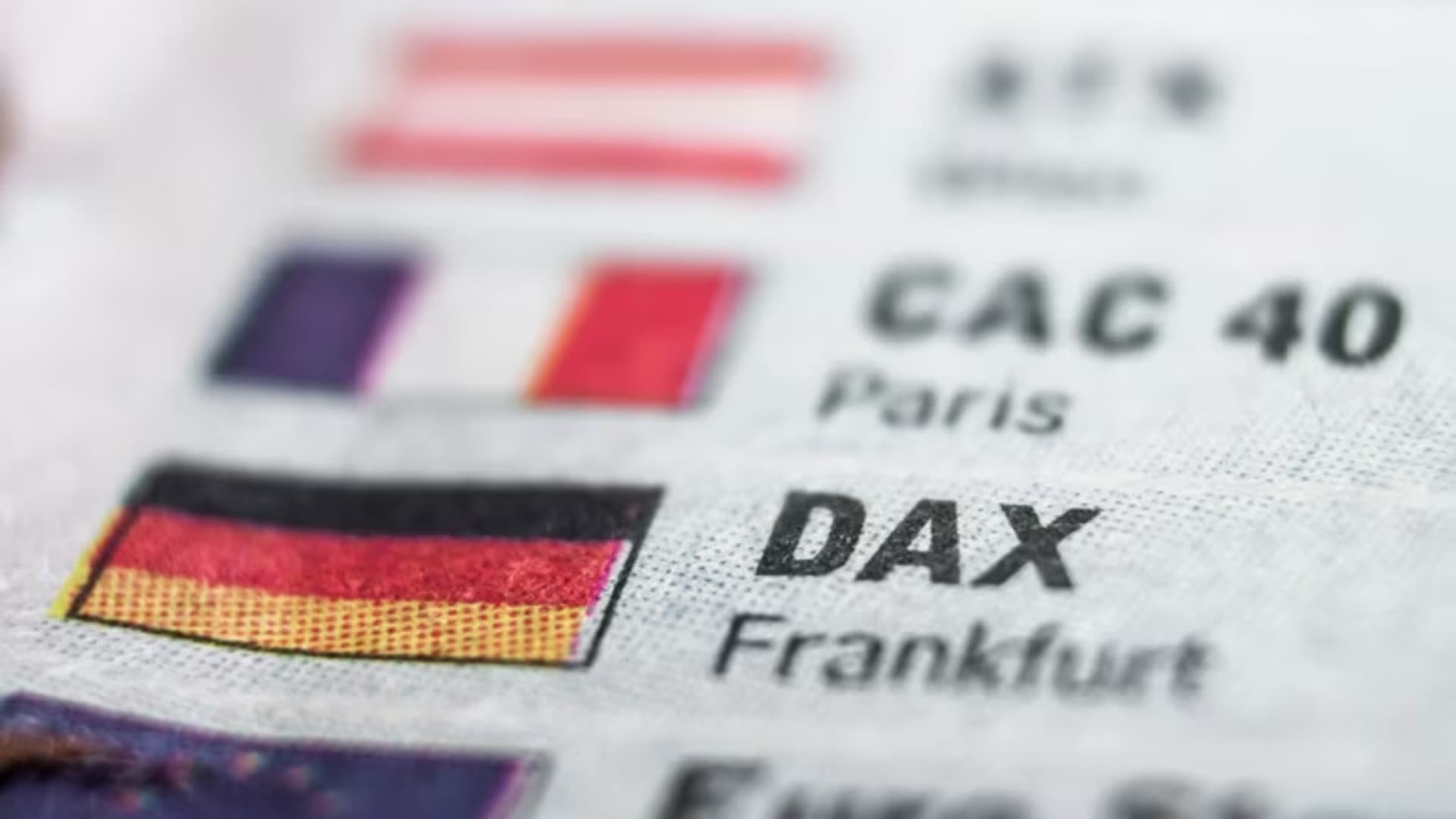 DAX pauses after rebound as tech and AI profit-taking continues