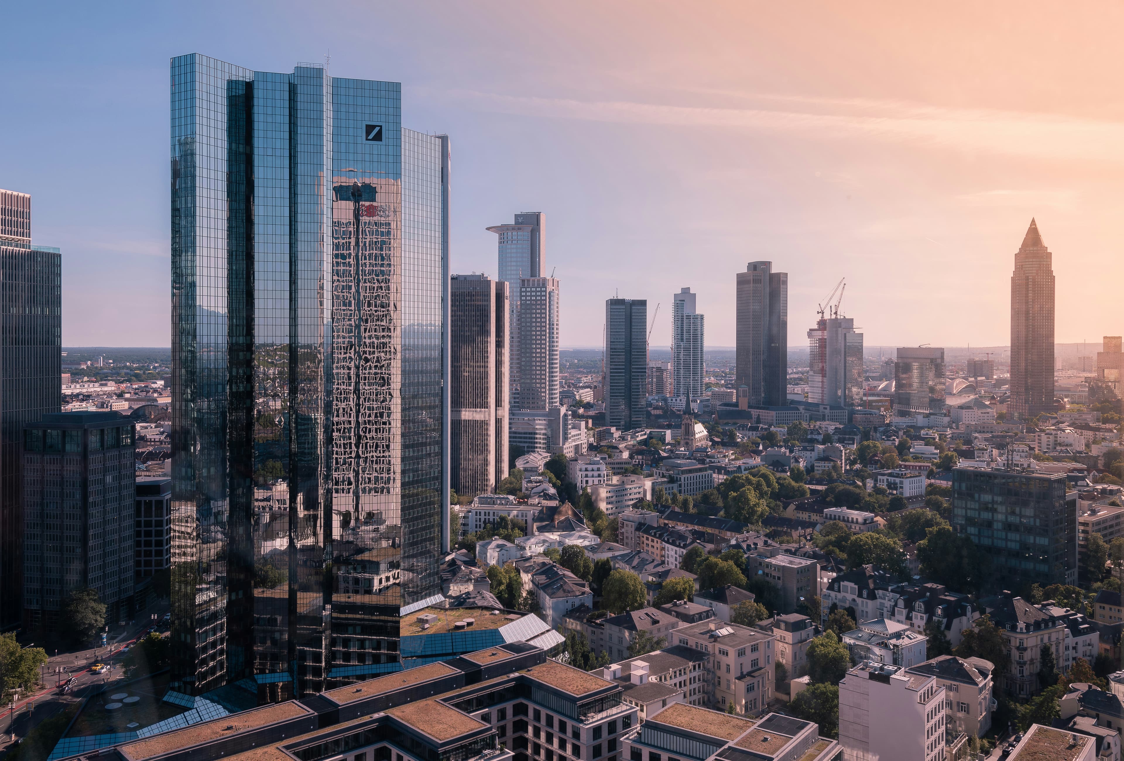 DAX slips below 25,000 as geopolitical risk returns to the forefront