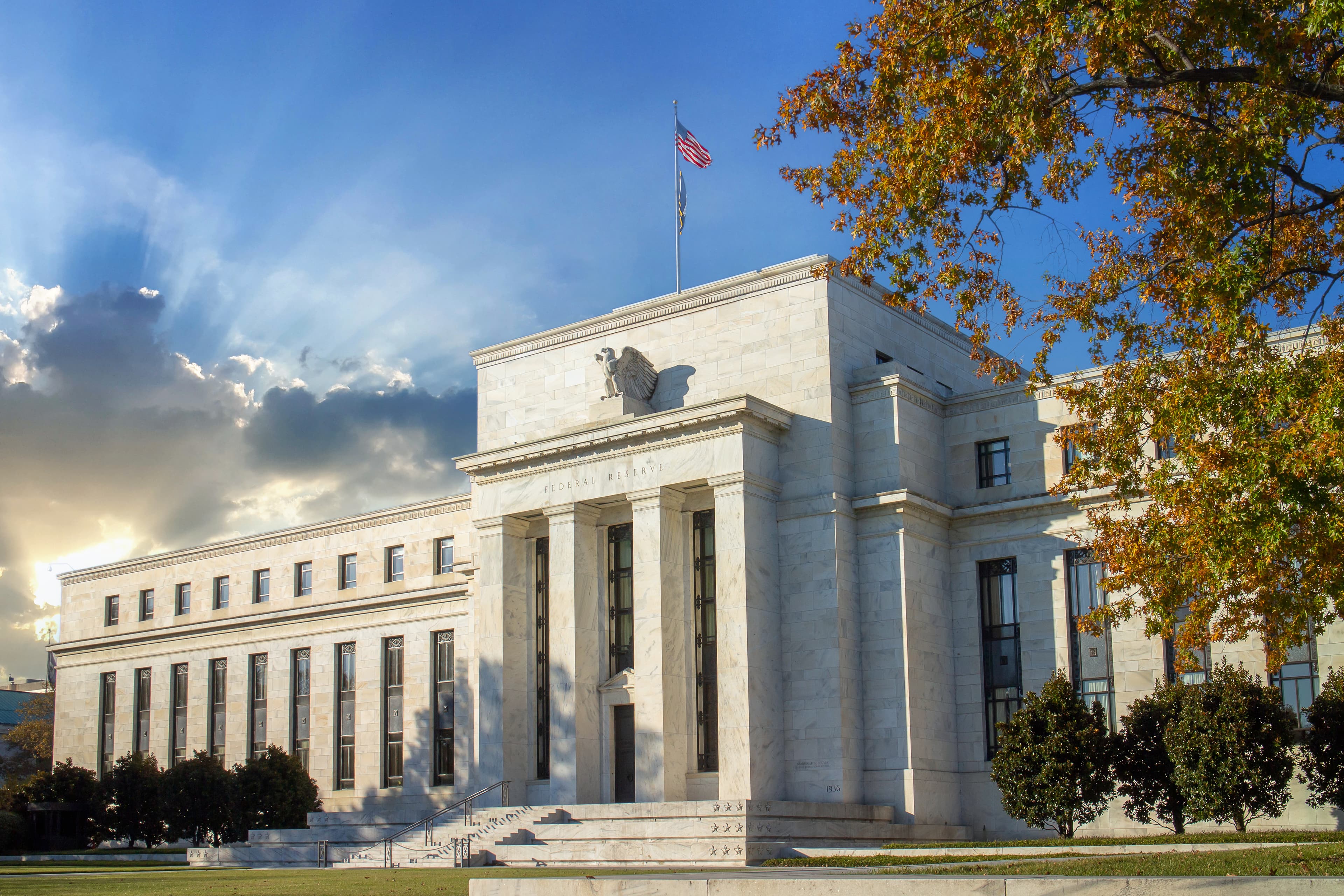 US inflation above 4% puts the Fed and AI trade under pressure